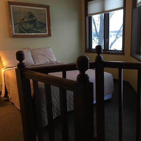 Snug Harbor Inn Sturgeon Bay Eksteriør bilde