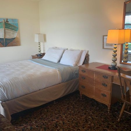 Snug Harbor Inn Sturgeon Bay Eksteriør bilde