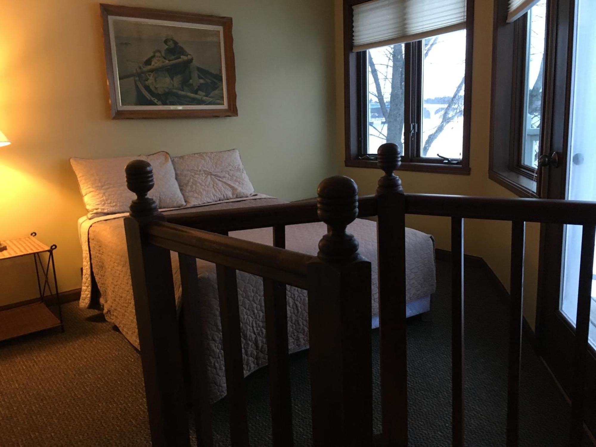 Snug Harbor Inn Sturgeon Bay Eksteriør bilde