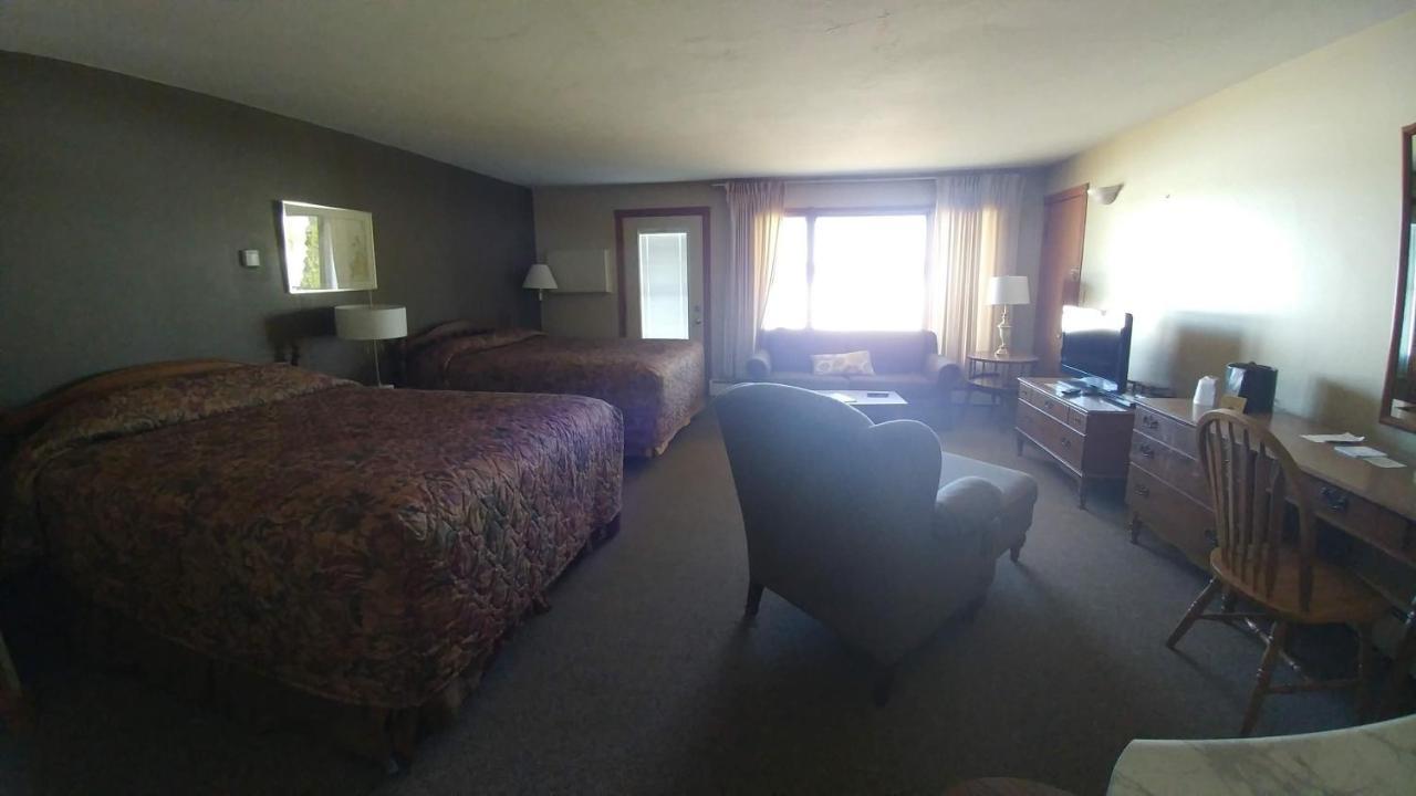 Snug Harbor Inn Sturgeon Bay Eksteriør bilde