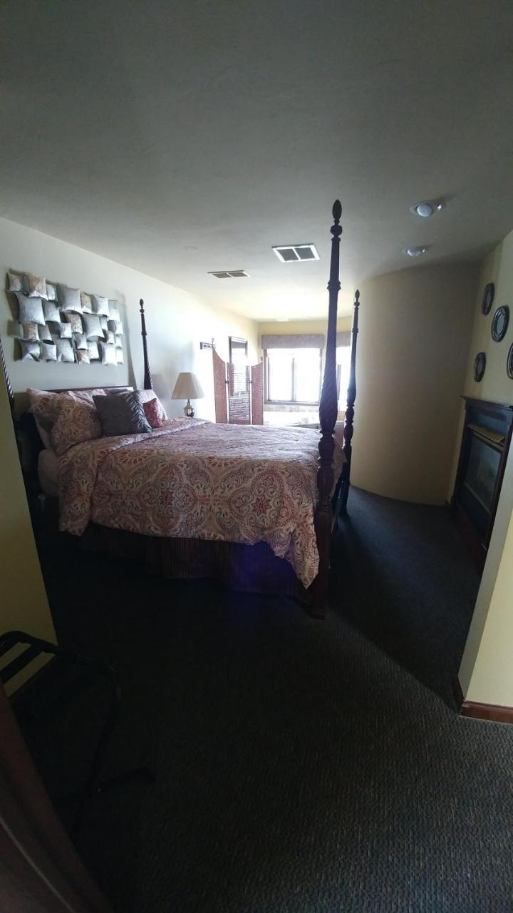 Snug Harbor Inn Sturgeon Bay Eksteriør bilde