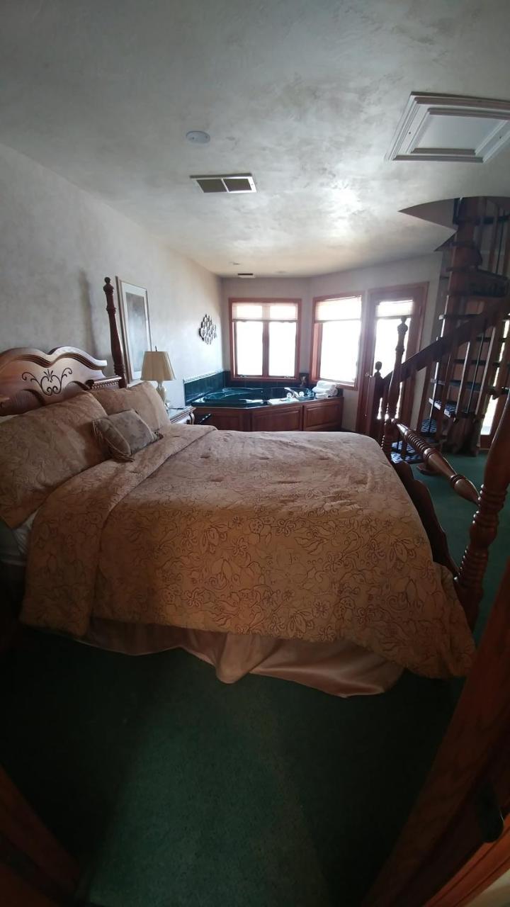 Snug Harbor Inn Sturgeon Bay Eksteriør bilde