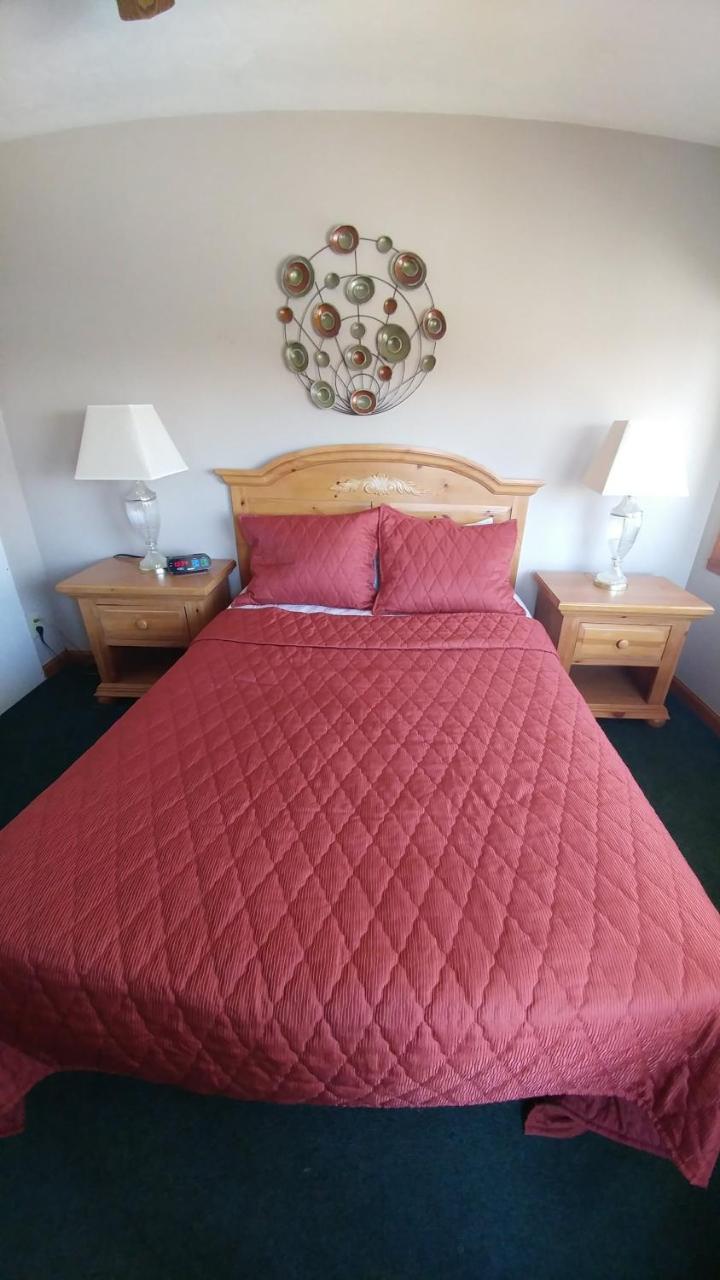 Snug Harbor Inn Sturgeon Bay Eksteriør bilde