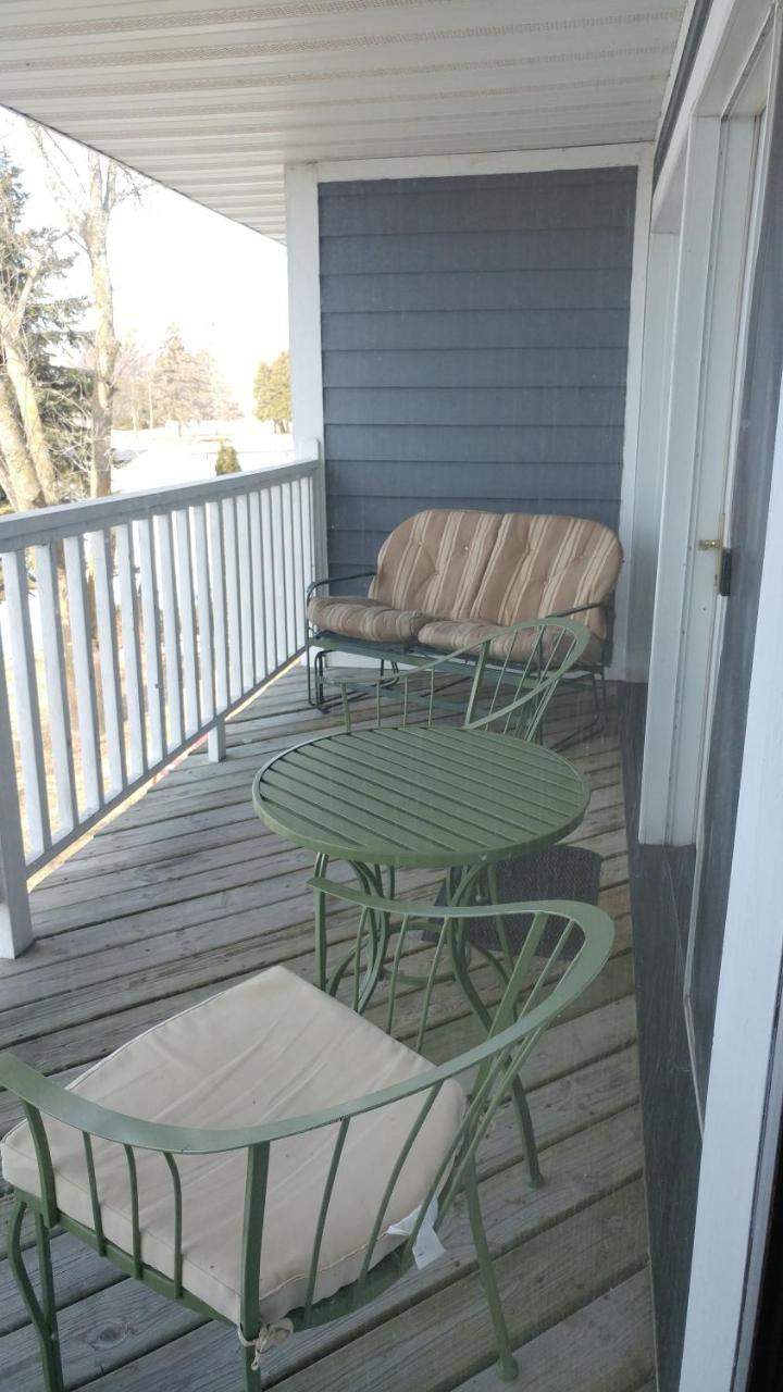 Snug Harbor Inn Sturgeon Bay Eksteriør bilde